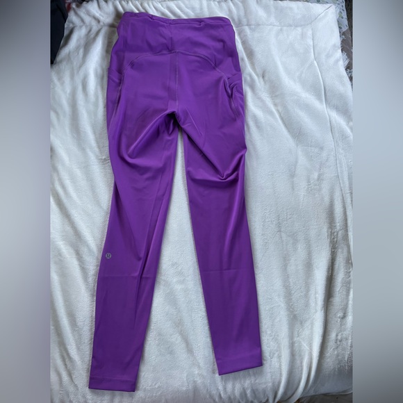 Lululemon fast and free HR tight - Picture 2 of 4